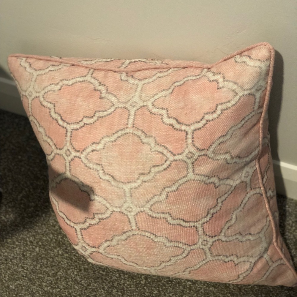Throw pillow